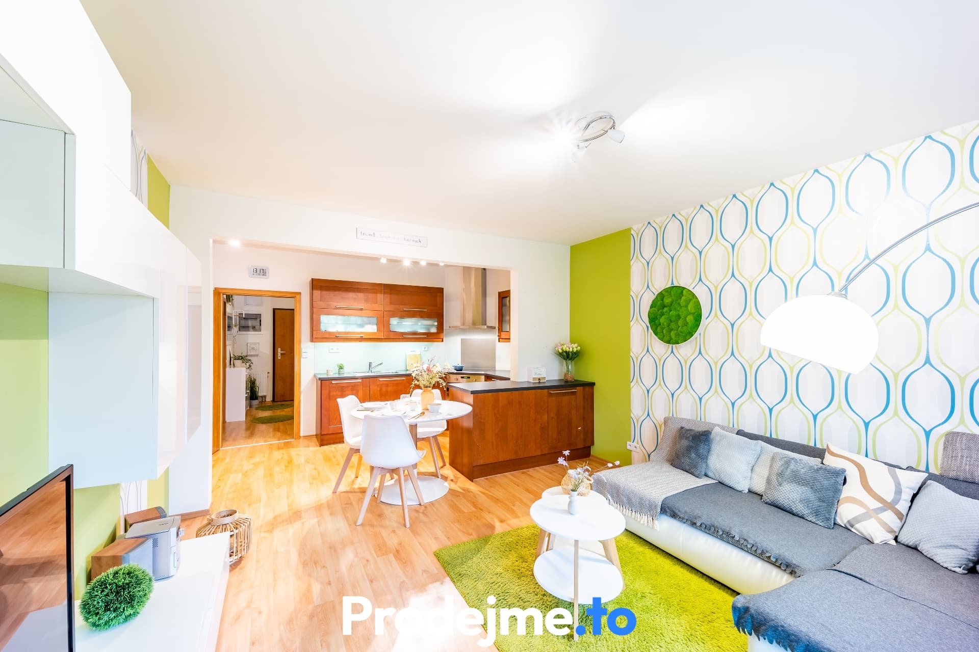 Pronájem bytu 3+kk, 76 m² - Chýně