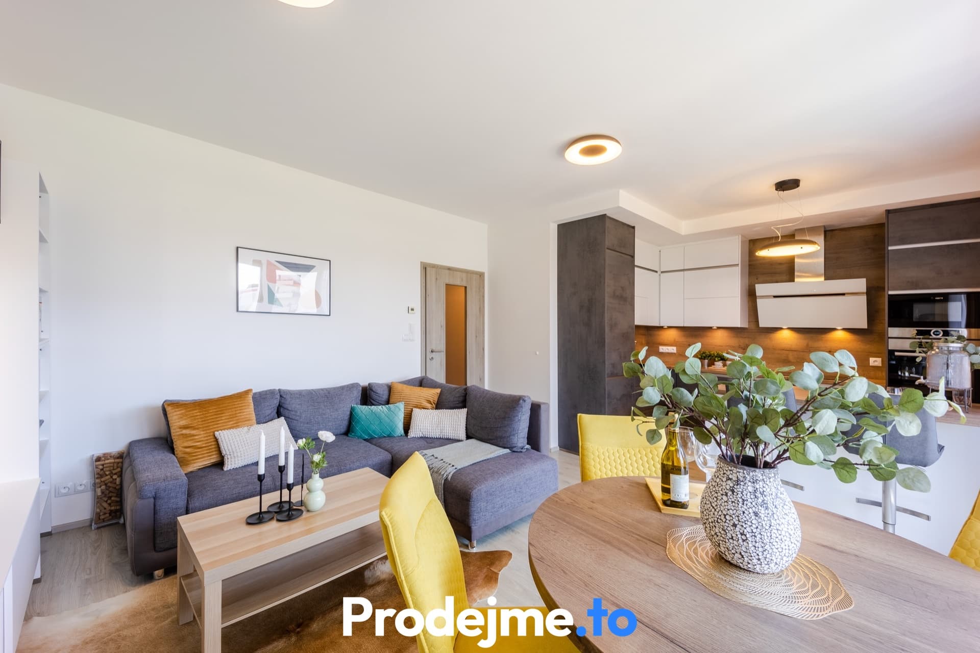 Pronájem bytu 3+kk, 97 m² - Hlučkova, Praha